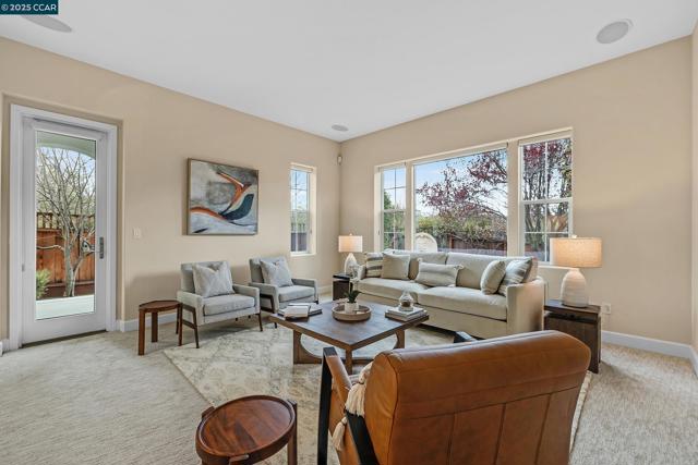 1966 Casablanca St, Danville CA: https://media.crmls.org/mediaz/eb3fdec9-8e3c-4797-a184-2b5c2bc91a5b.jpg
