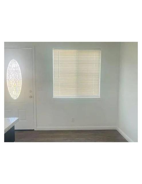 920 7th Avenue, Redwood City CA: https://media.crmls.org/mediaz/eb413b89-92d1-4763-aa65-f269e57b9a36.jpg