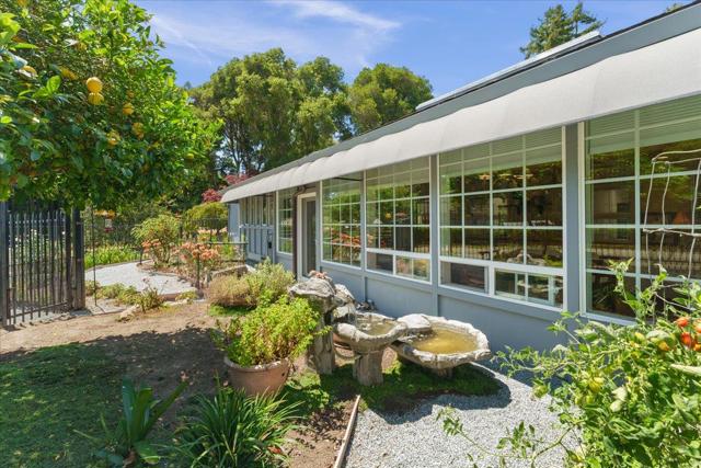 4711 Old San Jose Road, Soquel CA: https://media.crmls.org/mediaz/eb421c68-c9fb-4276-84dc-43650d90d2f4.jpg