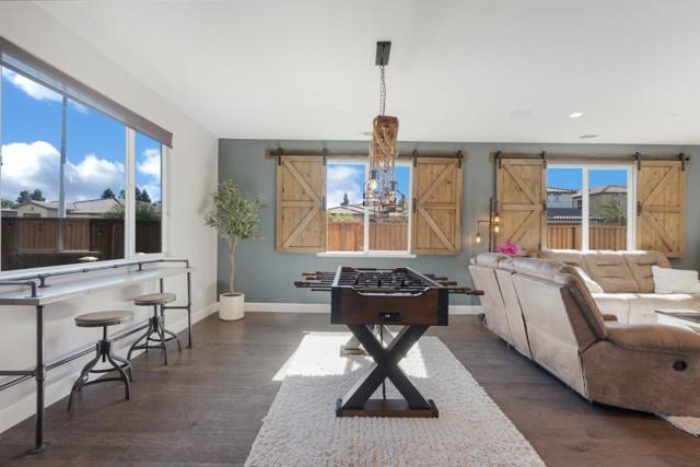 691 Toledo Drive, Hollister CA: https://media.crmls.org/mediaz/eb42db33-fc9d-4efa-b414-c1ce20b73eed.jpg