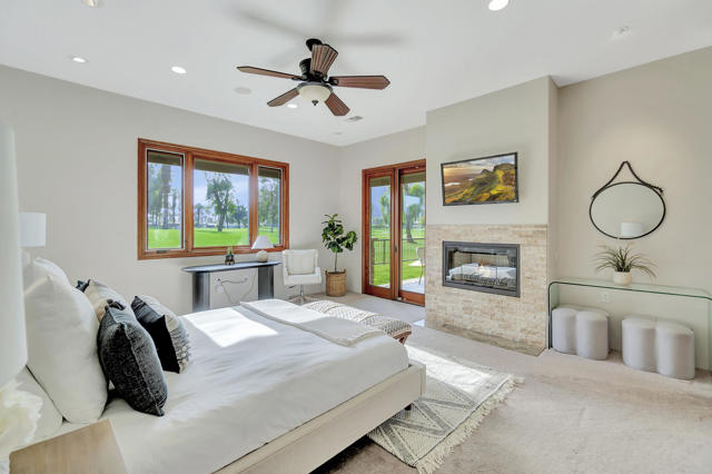 45534 Indian Wells Lane, Indian Wells CA: https://media.crmls.org/mediaz/eb42f7cc-7f8d-4f43-ab73-803bb670736a.jpg