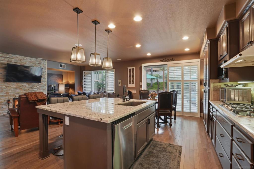 3693 Strata Dr - photo 4