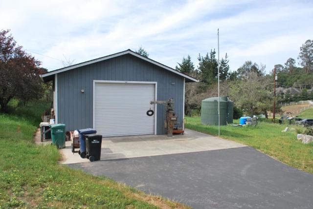 9194 Coker Road, Salinas CA: https://media.crmls.org/mediaz/eb455817-7e3d-4ff9-bb64-0f753e4341f9.jpg