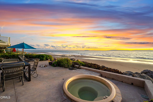 2956 Solimar Beach Drive Drive, Ventura CA: https://media.crmls.org/mediaz/eb45bcef-ab7d-4779-bc1d-bcc15cb4a14e.jpg