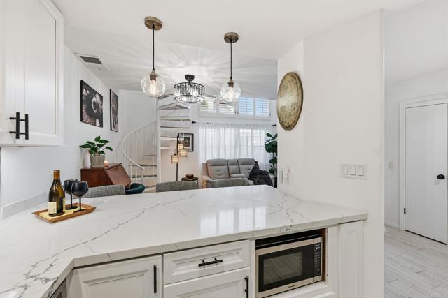 Detail Gallery Image 7 of 27 For 744 Eastshore Ter. #102,  Chula Vista,  CA 91913 - 1 Beds | 1/1 Baths