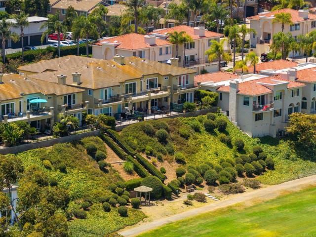 2534 Navarra Drive, Carlsbad CA: https://media.crmls.org/mediaz/eb46a480-afff-49a6-a679-ed86a96a2700.jpg
