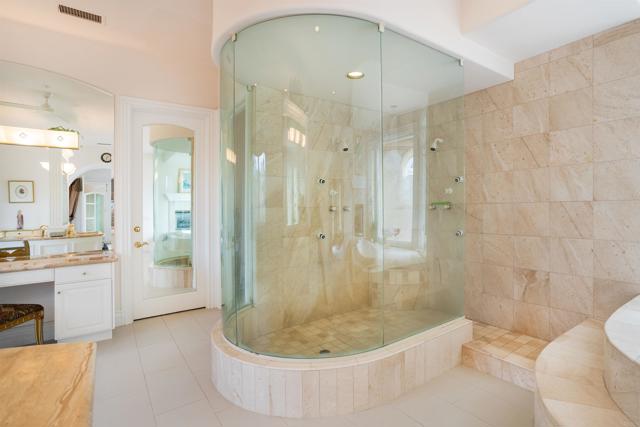 13645 Paseo De La Huerta, Poway CA: https://media.crmls.org/mediaz/eb46f8ec-a245-4f56-9201-411a5bb142ef.jpg