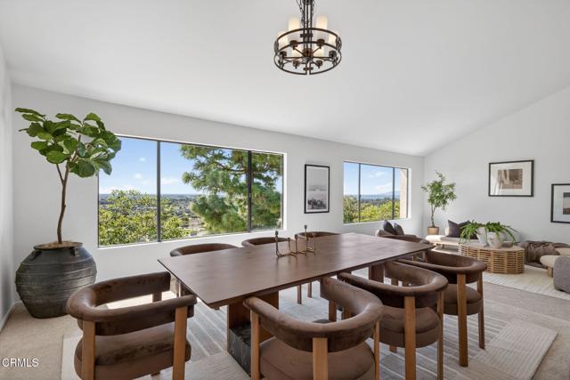 Detail Gallery Image 4 of 36 For 6110 Cobblestone Dr, Ventura,  CA 93003 - 4 Beds | 2/1 Baths