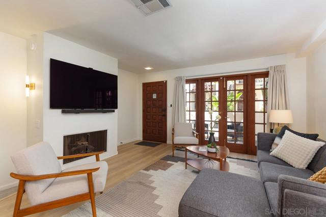 8666 Villa La Jolla Dr, La Jolla CA: https://media.crmls.org/mediaz/eb484ff5-08a6-48be-a934-20c247c13775.jpg