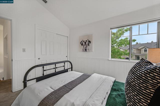 422 Sutton Cir, Danville CA: https://media.crmls.org/mediaz/eb48eeda-079e-4ddd-935d-cb0fc9babb44.jpg