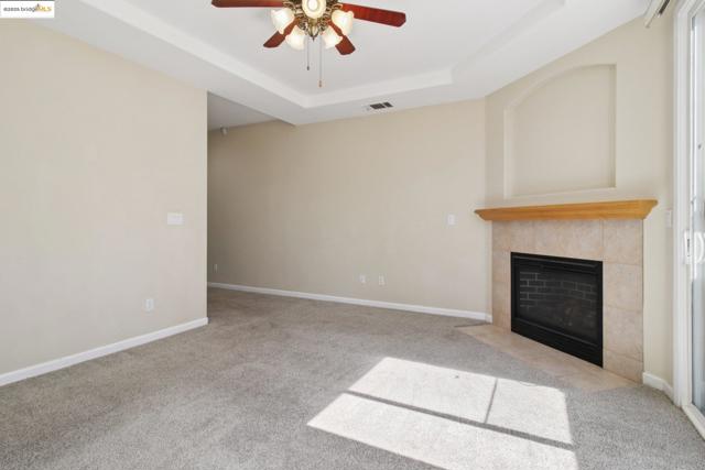 1838 Buck Mountain Ct, Antioch CA: https://media.crmls.org/mediaz/eb4955db-d165-44a8-8818-ebaf55810ac1.jpg