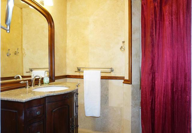 1401 Woodberry Avenue, San Mateo CA: https://media.crmls.org/mediaz/eb495978-d20b-4a60-b095-b4eb94f201cc.jpg