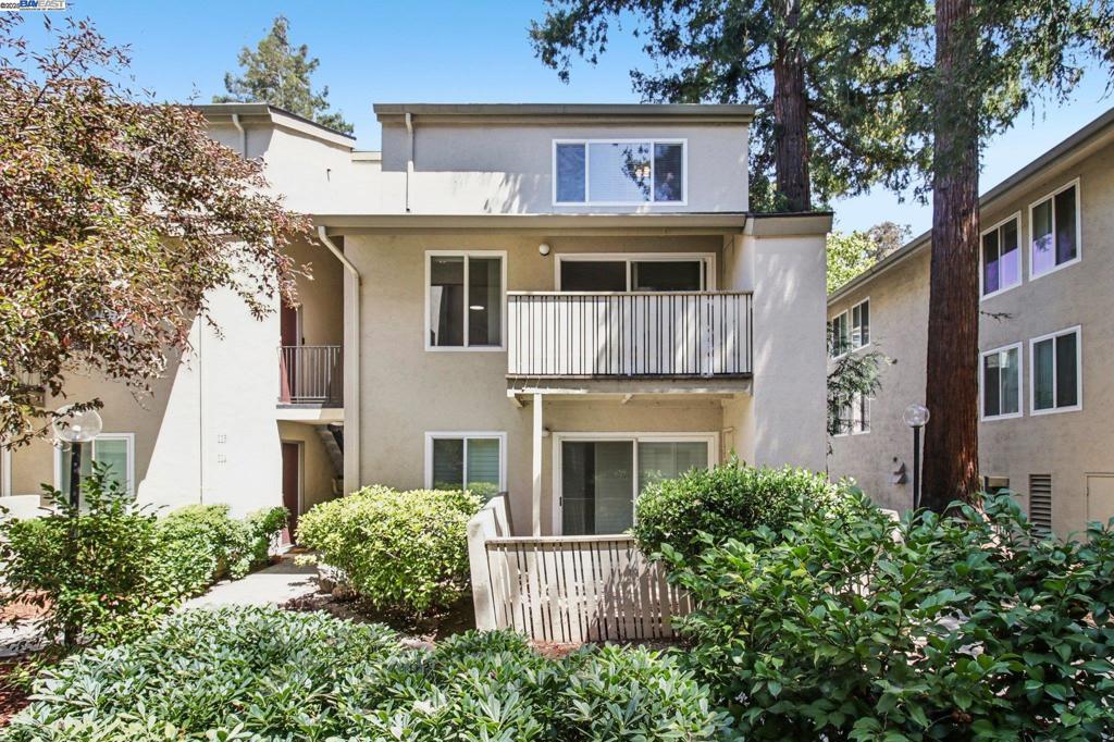 2716 Oak Rd #117