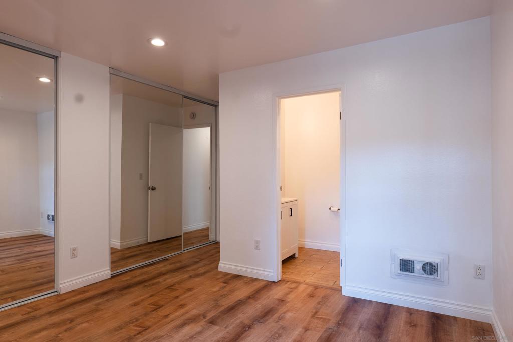 San Diego - photo 20