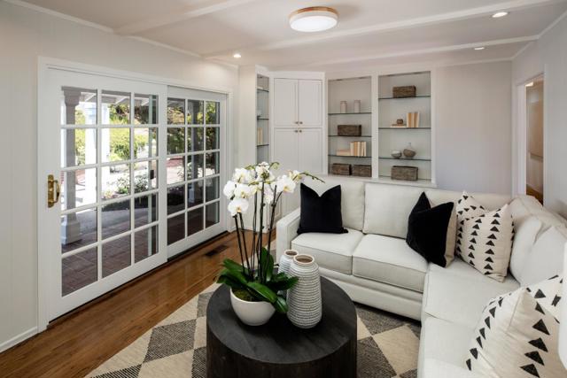 348 Costello Drive, Los Altos CA: https://media.crmls.org/mediaz/eb4b9346-d8e2-49bf-8e33-38bc17f7ee8c.jpg
