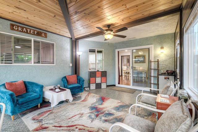 Detail Gallery Image 13 of 37 For 4231 Cielo Ave, Oceanside,  CA 92056 - 3 Beds | 2 Baths