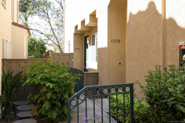 11540 Miro Cir, San Diego CA: https://media.crmls.org/mediaz/eb4cbe92-c7f6-422e-a3da-8252c96b5ad2.jpg