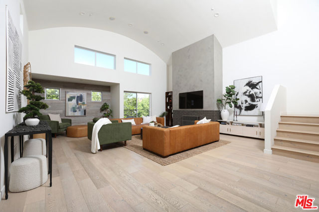 1212 Ocean Park Boulevard, 16 photo 8
