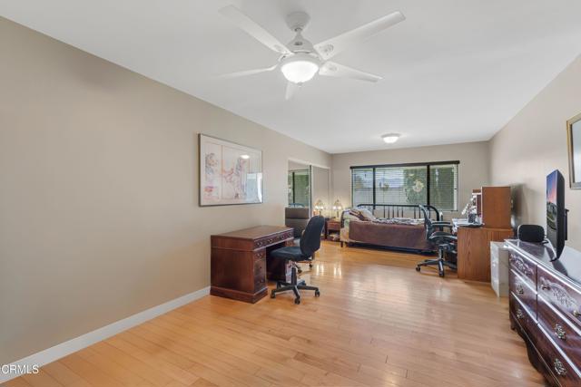 Detail Gallery Image 22 of 44 For 4056 Cochran St, Simi Valley,  CA 93063 - 3 Beds | 3 Baths