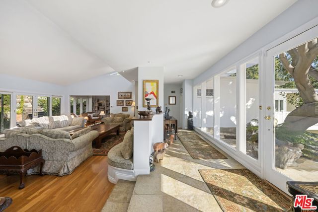 Drew Fenton | 11215 W Sunset Boulevard Los Angeles CA | MLS: 7520415 Drew Fenton | 11215 W Sunset Boulevard Los Angeles CA | MLS: 7520415