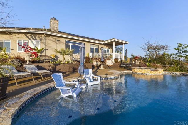 1078 Rainbow Crest Road, Fallbrook CA: https://media.crmls.org/mediaz/eb4e716d-ef16-4cc3-8dde-264608d8a04d.jpg