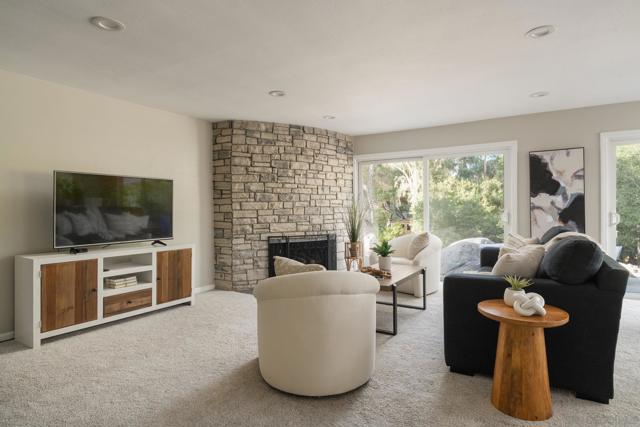 13664 Jack Rabbit Rd, Poway CA: https://media.crmls.org/mediaz/eb4ea0ce-aad2-4140-a957-9ab94cc3f08c.jpg