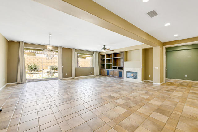 83822 Collection Drive, Indio CA: https://media.crmls.org/mediaz/eb4f1928-9ef1-4cf7-91ce-259ce550dbfc.jpg