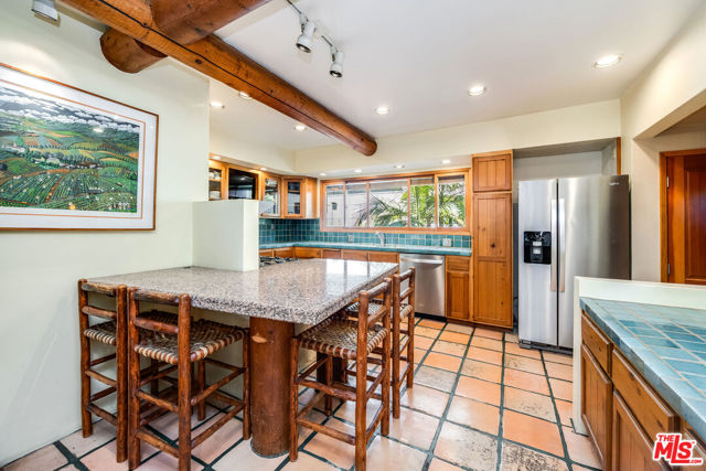 454 E Rustic Road, Santa Monica CA: https://media.crmls.org/mediaz/eb505d69-db42-4582-805c-595a5f424b5f.jpg