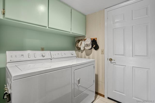 14051 Fiddletown Rd., Poway CA: https://media.crmls.org/mediaz/eb50ad39-d69c-495c-a9c0-c12add113313.jpg