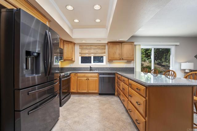 Detail Gallery Image 22 of 54 For 1668 Avenida Cherylita, El Cajon,  CA 92020 - 4 Beds | 2/1 Baths