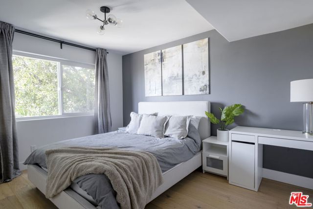 1320 Romulus Drive, Glendale CA: https://media.crmls.org/mediaz/eb51aace-8085-4381-9c73-c55dec3b0b22.jpg