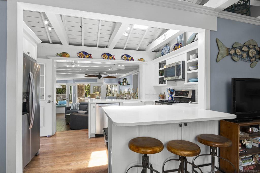 2810 Madison - photo 4