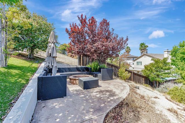 2700 St Regis Avenue, Brentwood CA: https://media.crmls.org/mediaz/eb52f0cf-499a-4349-92fb-d28cba49536f.jpg