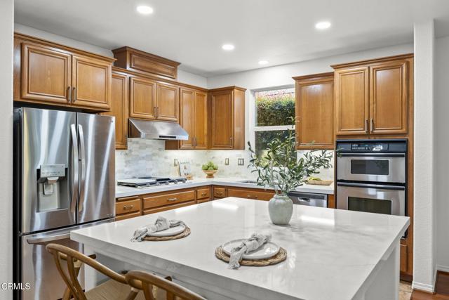 3806 Golden Pond Drive, Camarillo CA: https://media.crmls.org/mediaz/eb534f27-650a-4673-80f4-3c1289260c9b.jpg