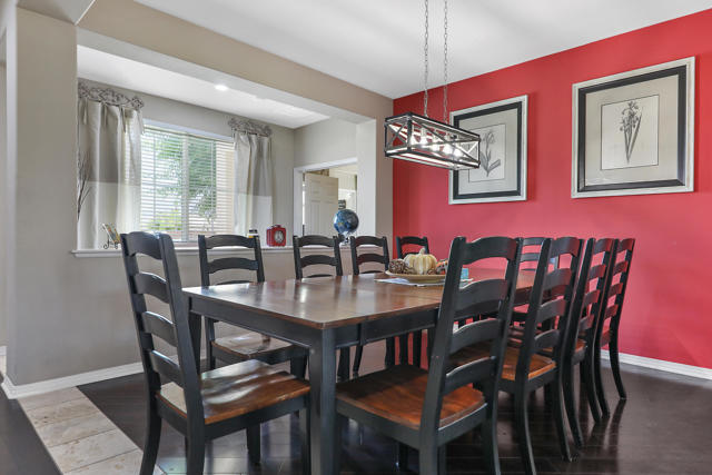 Image 12 of 39 For 80076 Bridgeport Drive