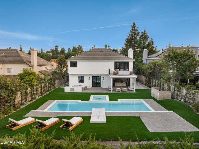 24005 Clarington Drive, West Hills CA: https://media.crmls.org/mediaz/eb536acd-34f7-4e20-873b-e06869f7b671.jpg