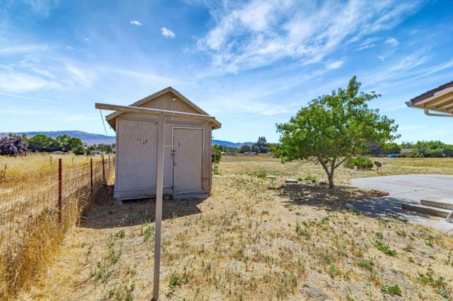 13560 Santa Teresa Boulevard, San Martin CA: https://media.crmls.org/mediaz/eb53ac05-a45a-4835-8319-ed4b50632a66.jpg