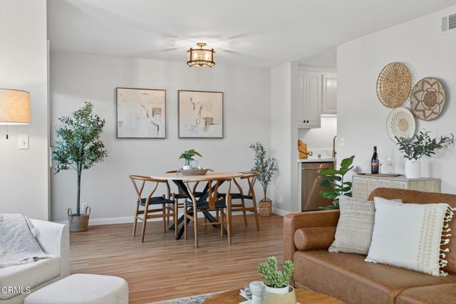 Detail Gallery Image 9 of 40 For 1320 San Simeon Ct #4,  Ventura,  CA 93003 - 2 Beds | 1/1 Baths