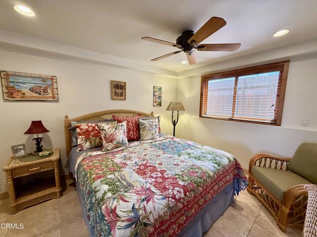 268 Sunset Drive, Oxnard CA: https://media.crmls.org/mediaz/eb54a618-e11f-415f-a386-c31408015cd8.jpg