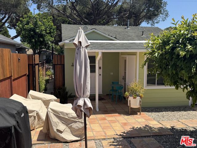 11533 National Boulevard, Los Angeles CA: https://media.crmls.org/mediaz/eb5515b9-c986-4774-8f38-025fd9c0c8d3.jpg