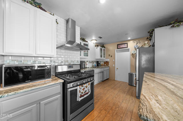 Detail Gallery Image 7 of 27 For 2304 San Marino Dr, Bakersfield,  CA 93309 - 3 Beds | 2/1 Baths