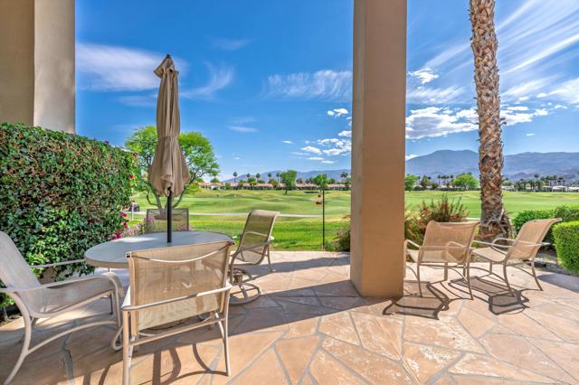 80679 Oak Tree, La Quinta CA: https://media.crmls.org/mediaz/eb55b43b-c330-4b44-a34f-34991210c570.jpg