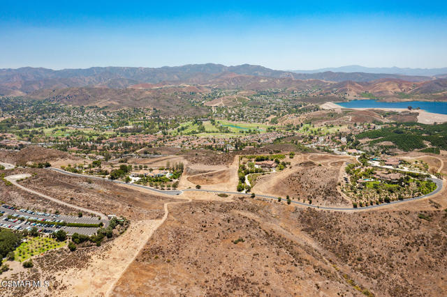 70 Presidential Drive, Simi Valley CA: https://media.crmls.org/mediaz/eb56aa7b-8162-46a9-a015-2d8fd92584a3.jpg