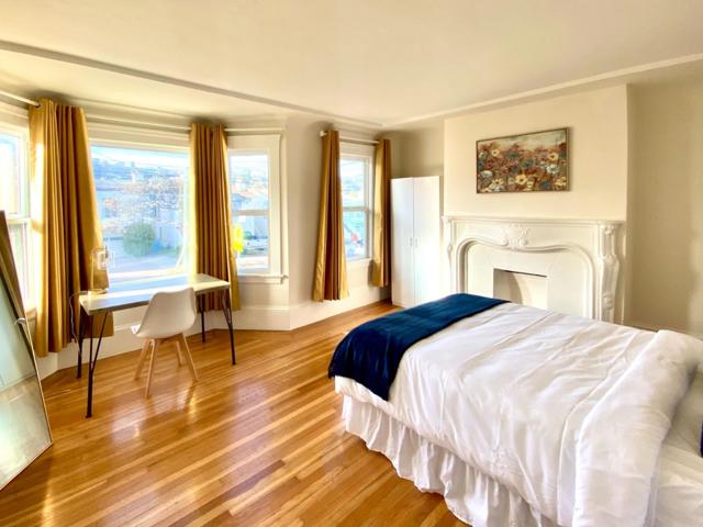 459 Flood Avenue, San Francisco CA: https://media.crmls.org/mediaz/eb58fa73-441c-4119-923e-036661056daa.jpg