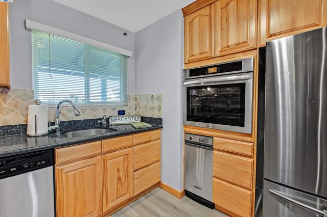 2560 Phelan Avenue, Hayward CA: https://media.crmls.org/mediaz/eb5977fe-611a-416e-9359-3416306e8d3d.jpg