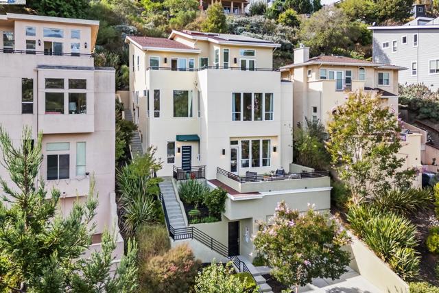 Details for 205 Sheridan Rd, Oakland, CA 94618