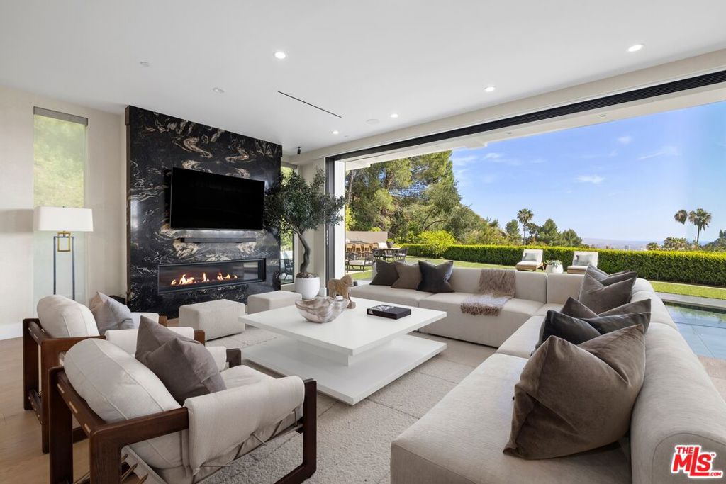 1754 Clear View Drive