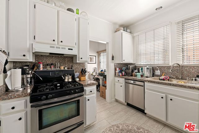 6410 W 6th Street, Los Angeles CA: https://media.crmls.org/mediaz/eb5b2974-fc07-4a47-9817-b19368f07828.jpg