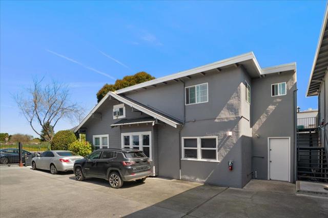 Image 6 of 14 For 1650 Bay Road