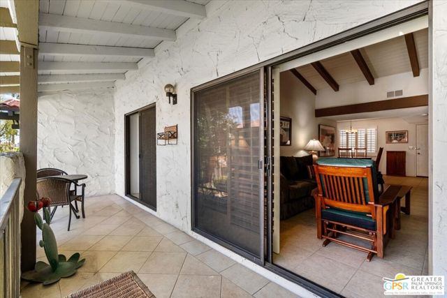 1050 E Ramon Road #15, Palm Springs, CA 92264